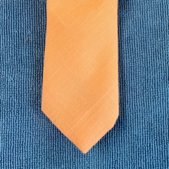 Pastel Peach Skinny Tie (Linen) LIKE NEW! - Picture 2 of 4